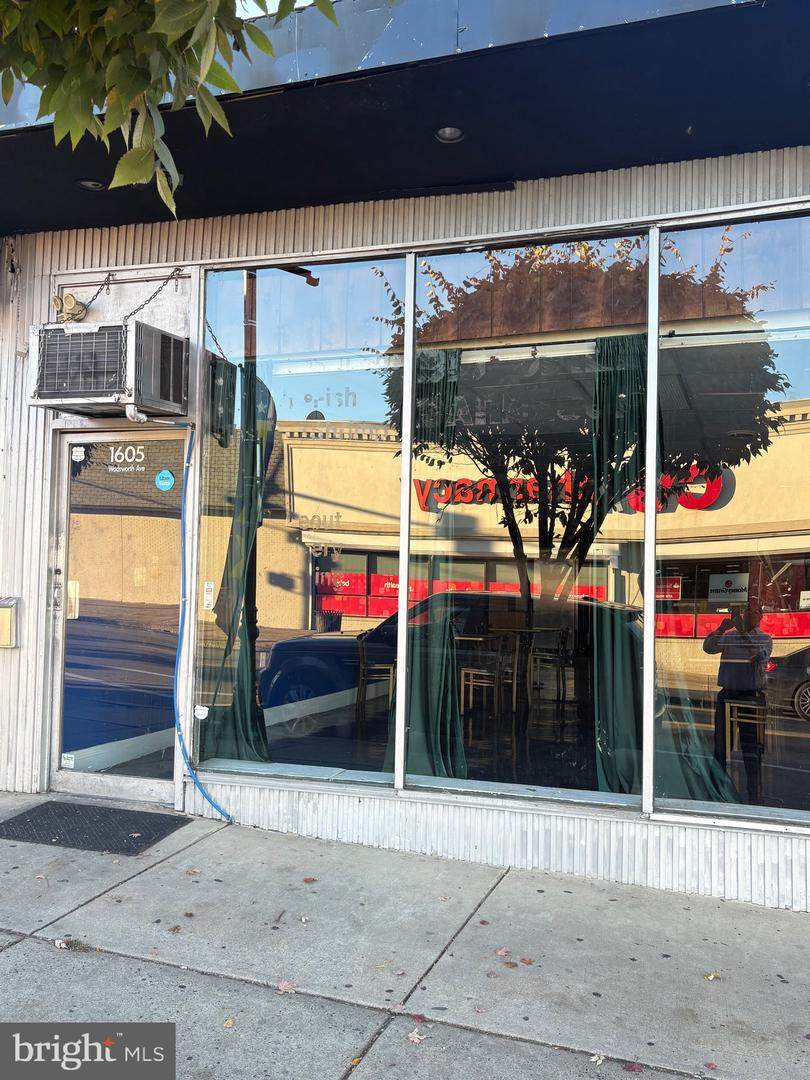 1605 Wadsworth Avenue - Photo 1