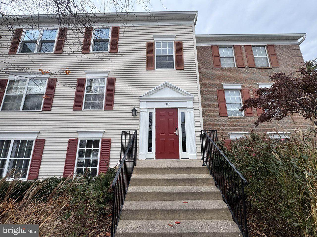 109 Fort Evans Road - Photo 1