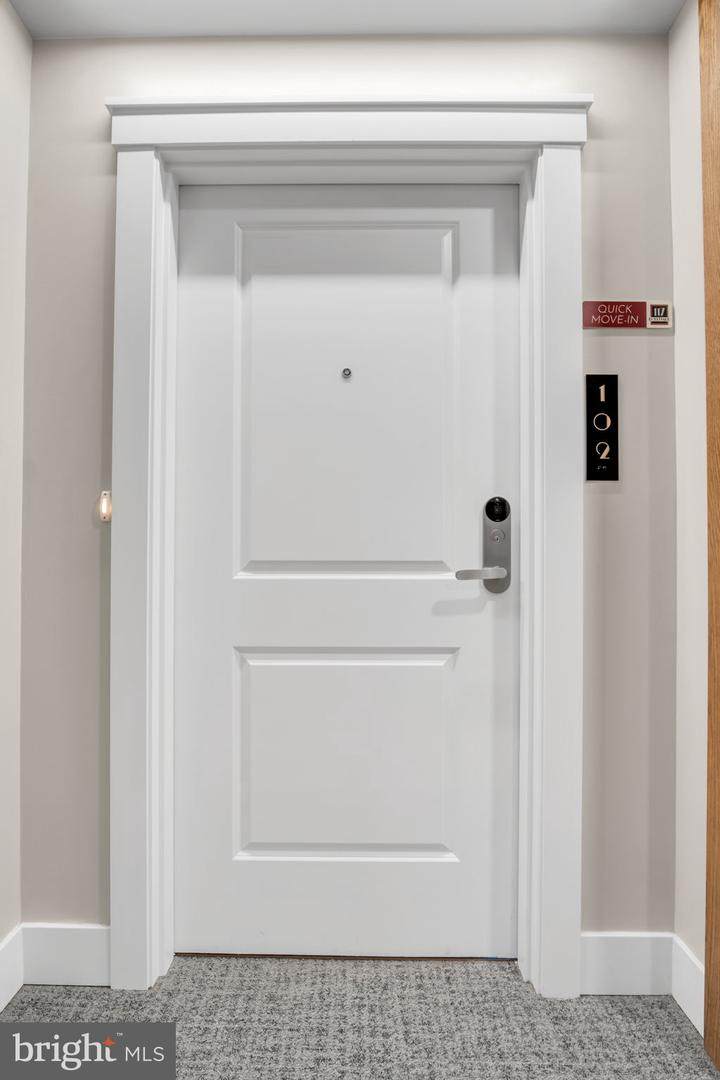 https://bt-photos.global.ssl.fastly.net/brightmls/1280_boomver_3_804342121566-2.jpg