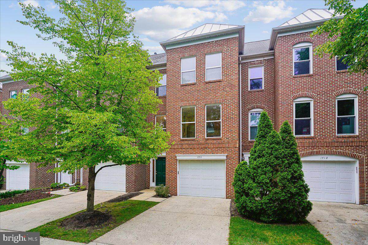 1711 Blue Flint Court - Photo 1