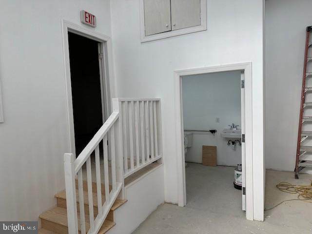 https://bt-photos.global.ssl.fastly.net/brightmls/orig_boomver_3_804482723804-2.jpg