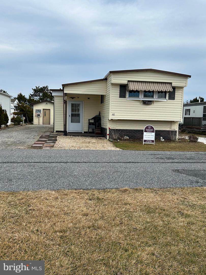 9916-61 Golf Course Road - Photo 1