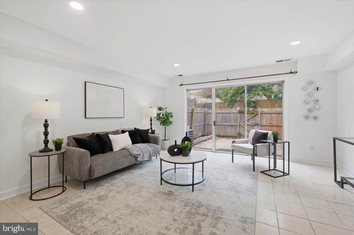 8141 Kingsway Court - Photo 1
