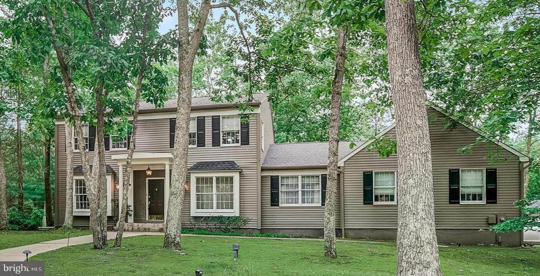 10 Lexington Court - Photo 1