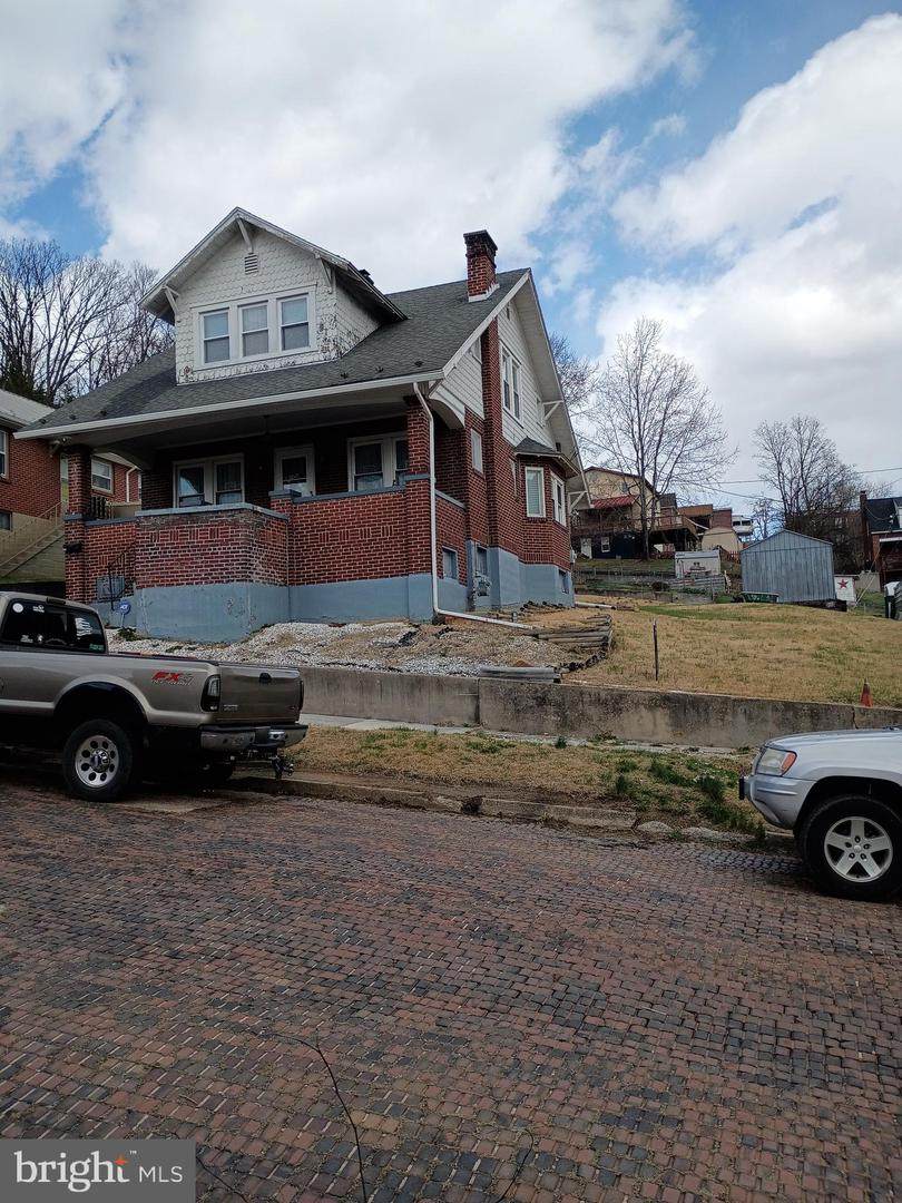 825 Shawnee Avenue - Photo 1