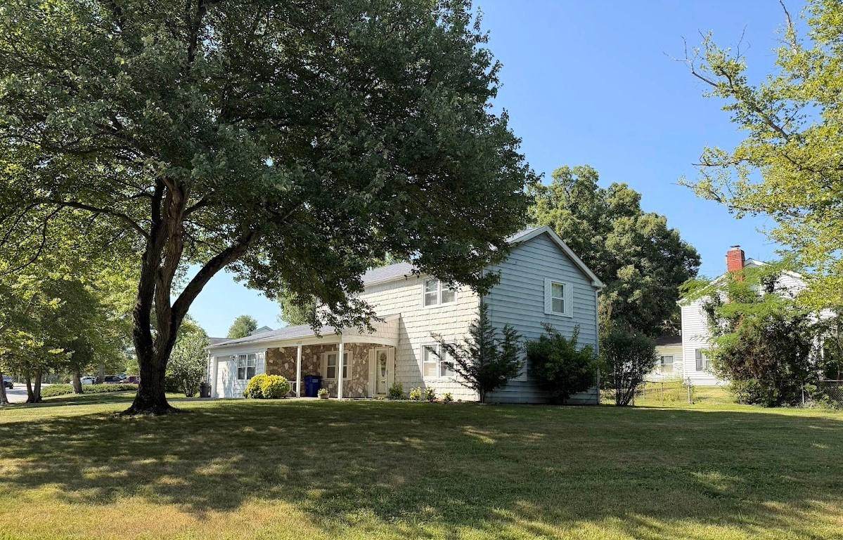 4520 Oaklyn Lane - Photo 1