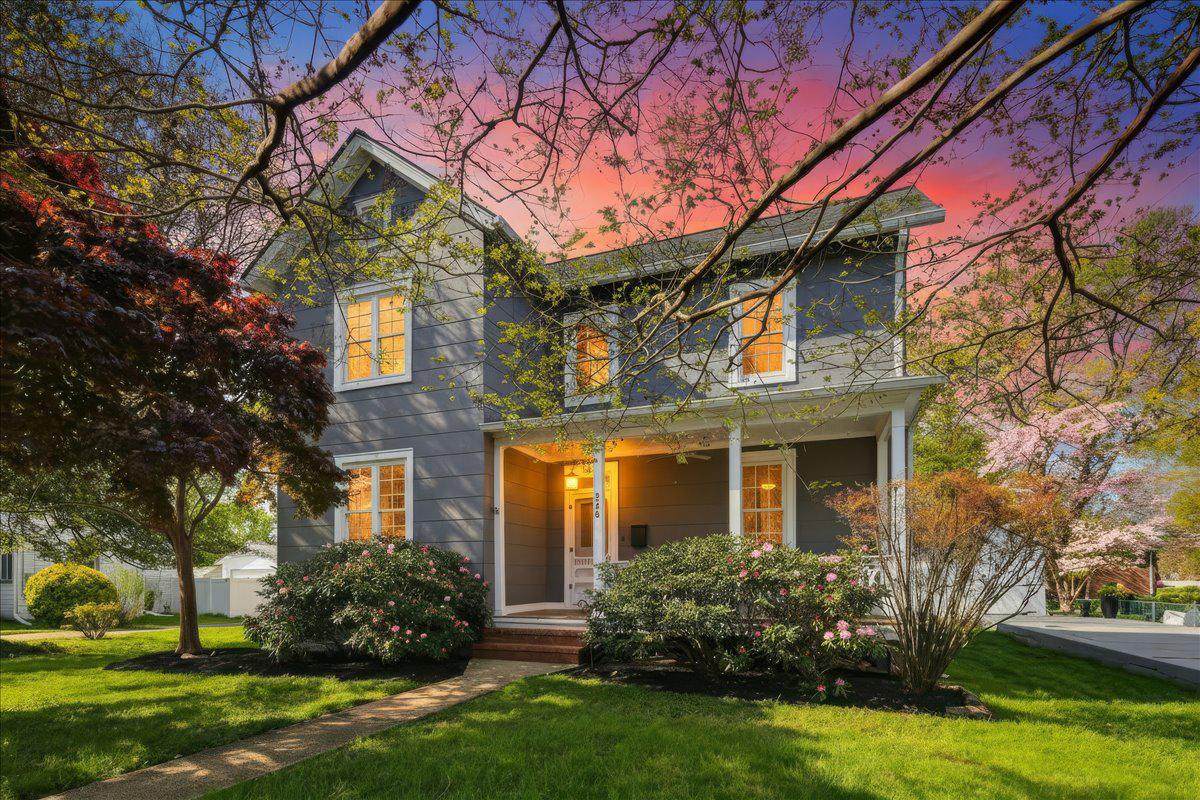 328 Laurel Avenue - Photo 1
