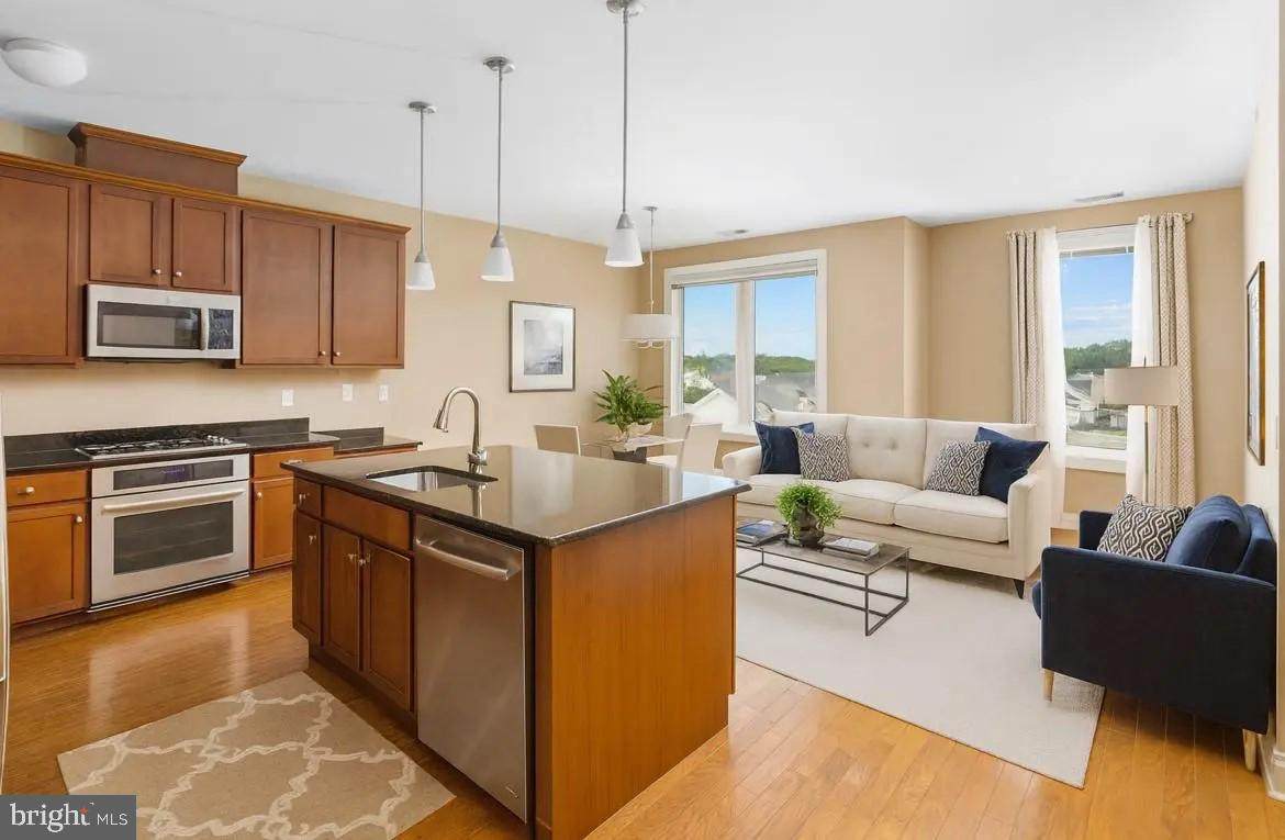 968 Robbins-Edinburg - Photo 1