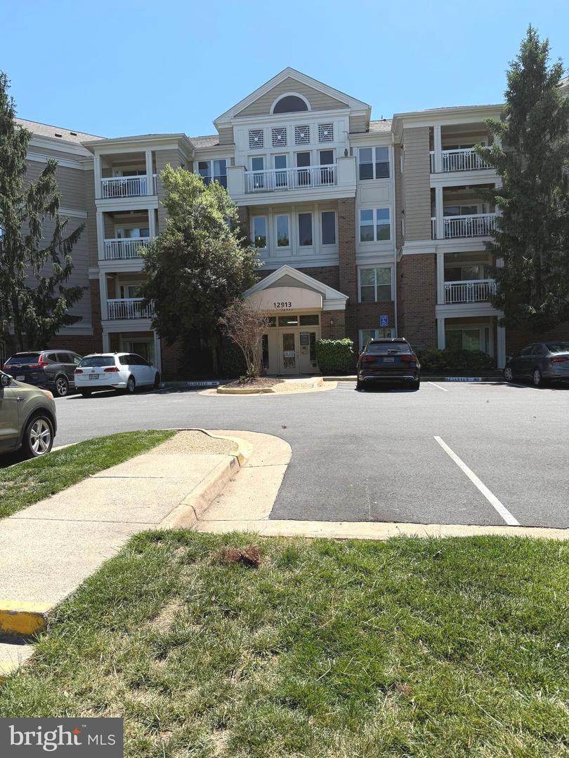 12913 Alton Square - Photo 1