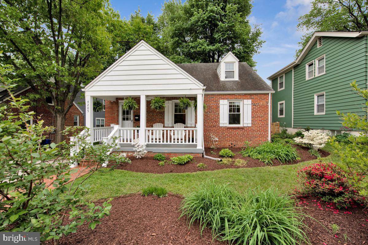 4205 Longfellow Street - Photo 1