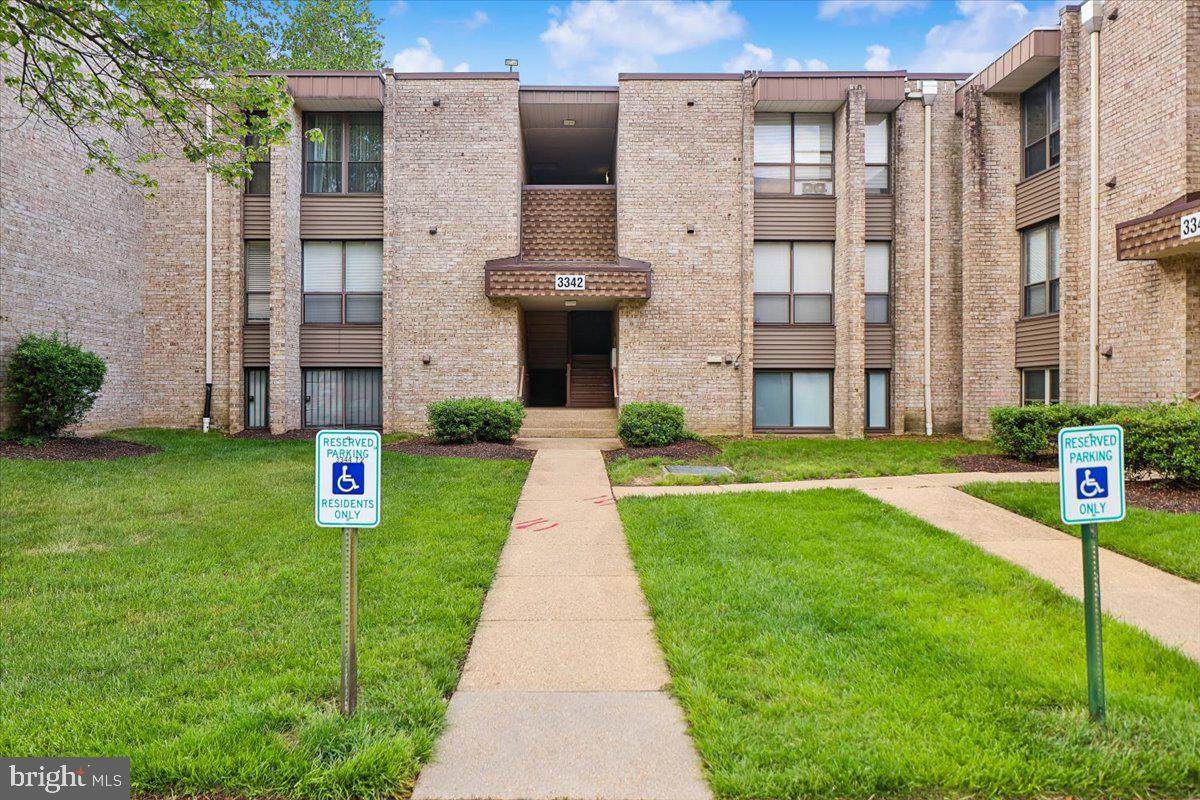 3342 Huntley Square Drive - Photo 1