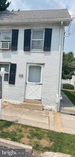 153 King Street - Photo 1