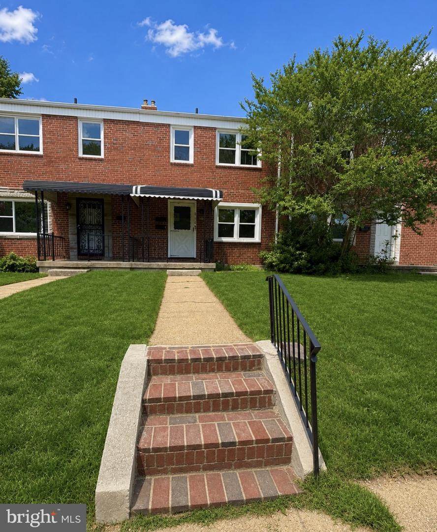 818 Bradhurst Road - Photo 1