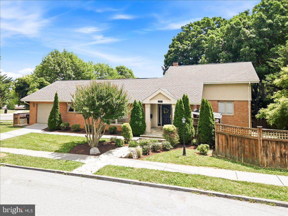 1202 Handley Avenue - Photo 1