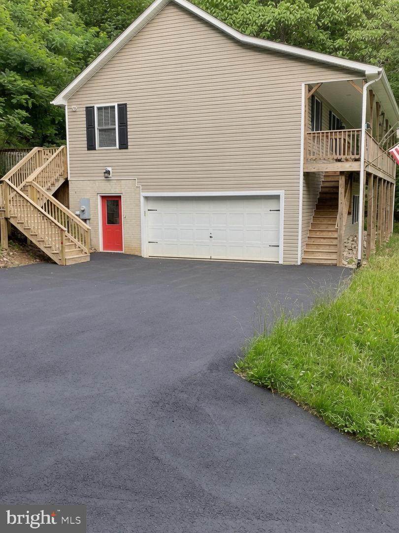 1157 Granny Smith Road - Photo 1
