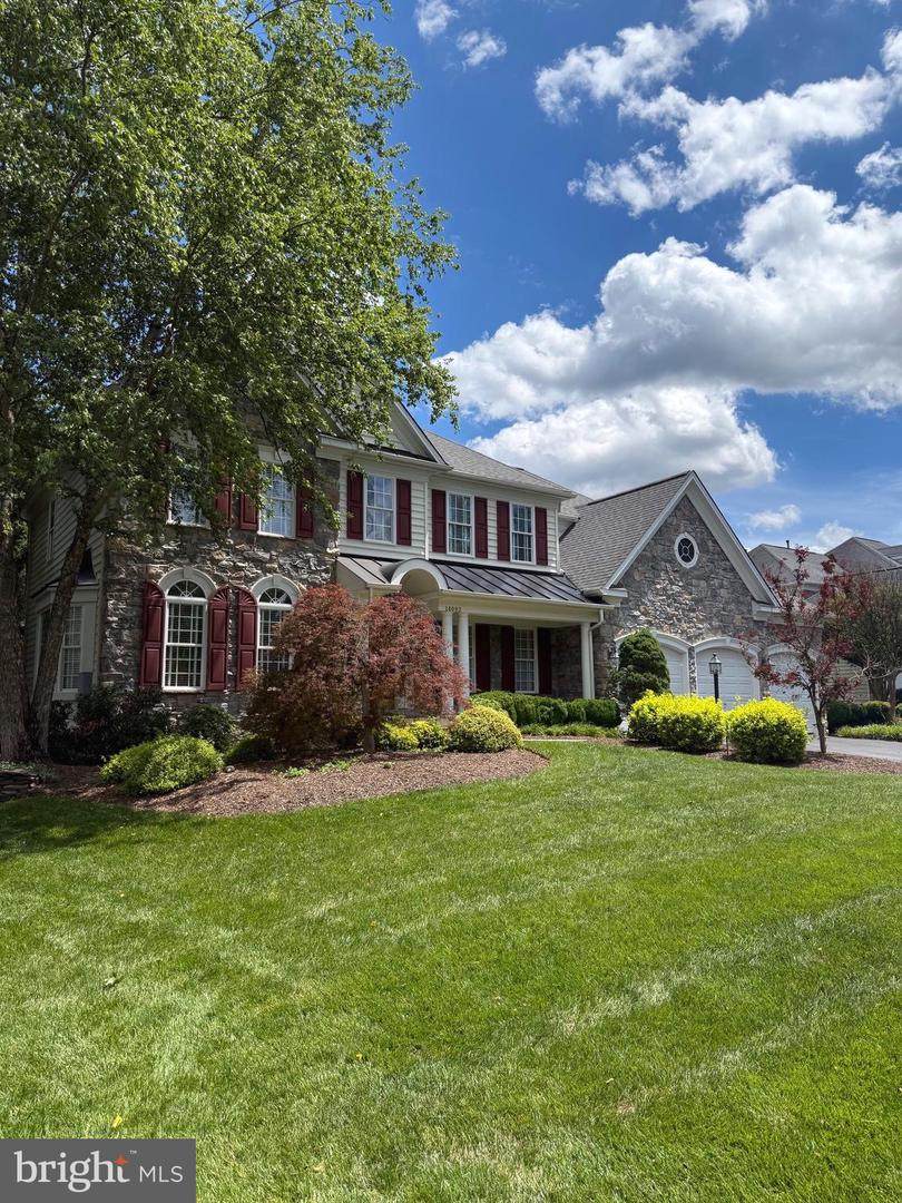 14093 Burnley Glen Court - Photo 1