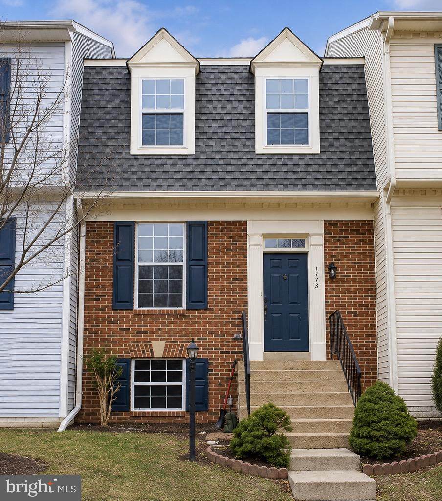1773 Wigglesworth Way - Photo 1