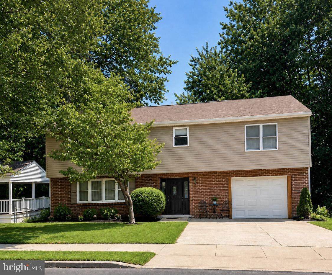 1408 Donna Avenue - Photo 1