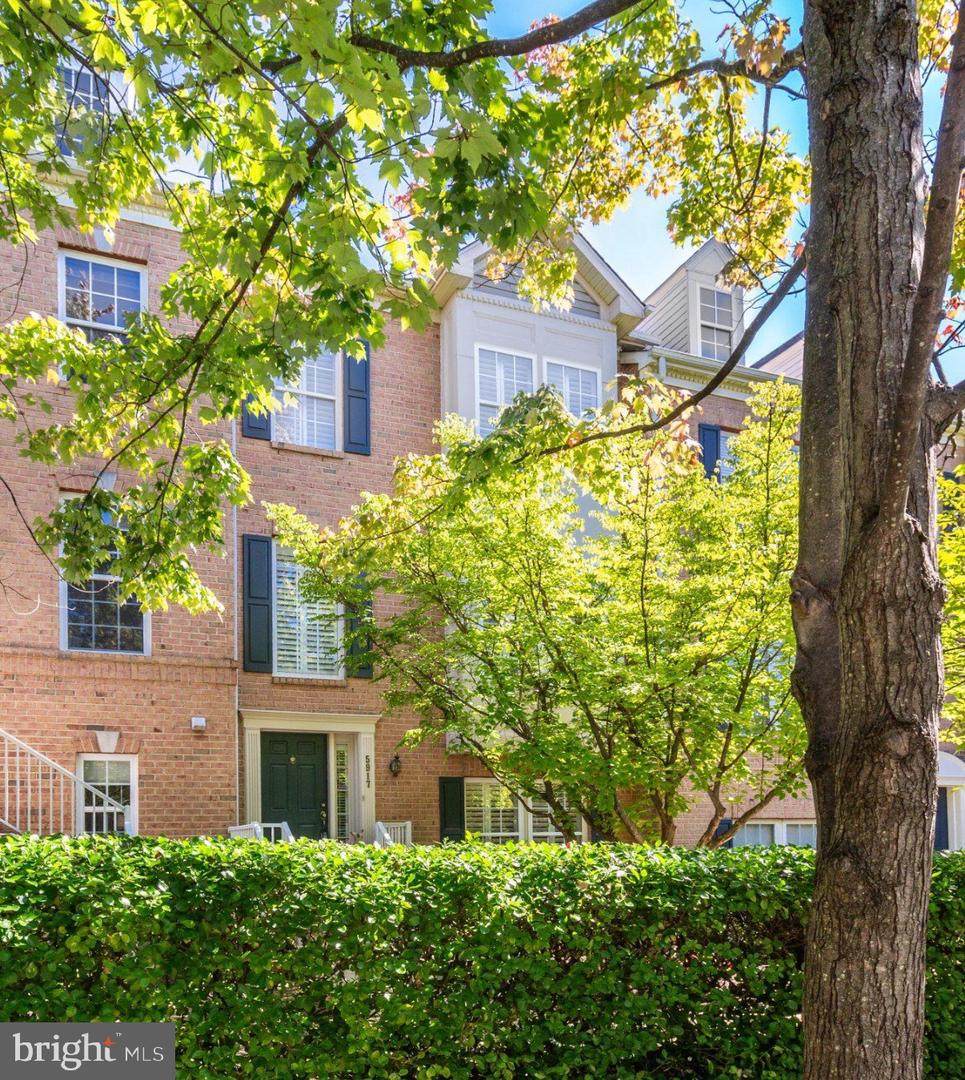 5917 Trumpet Sound Court - Photo 1