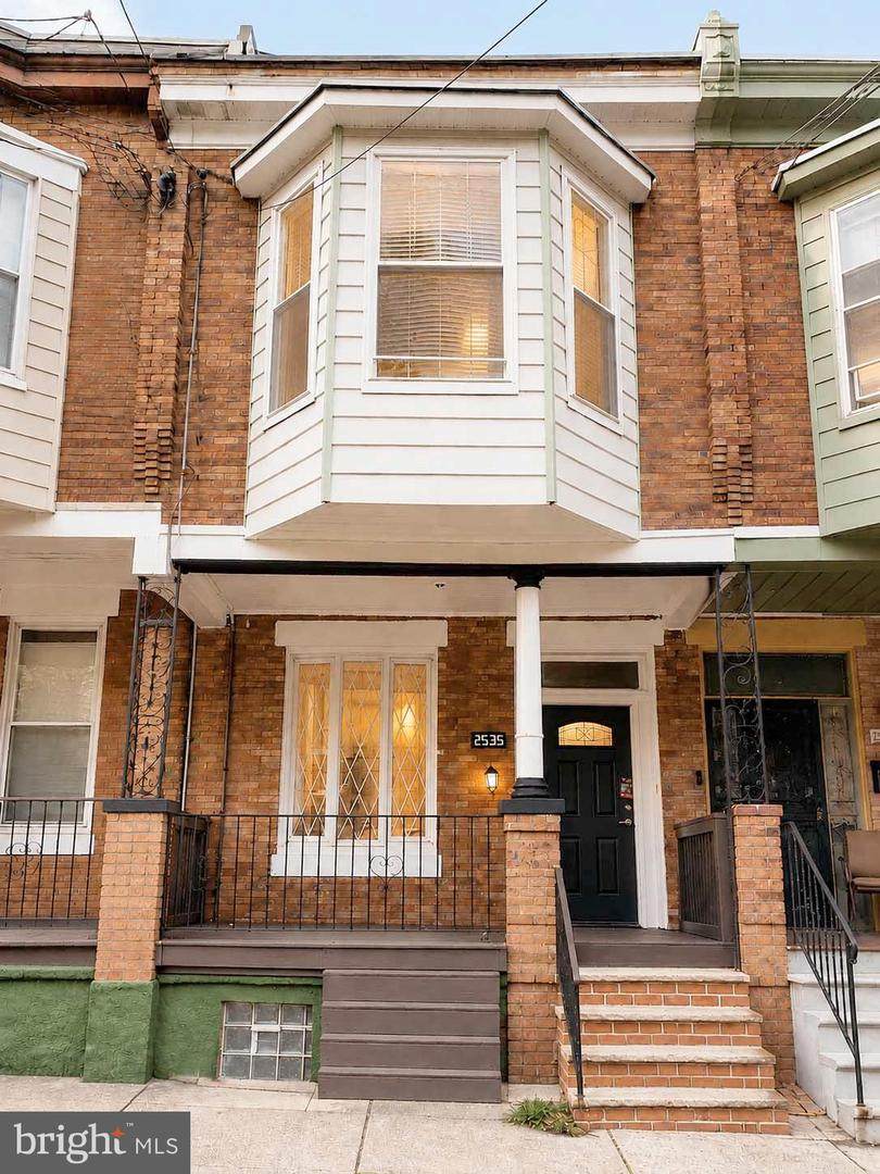 2535 32ND Street - Photo 1