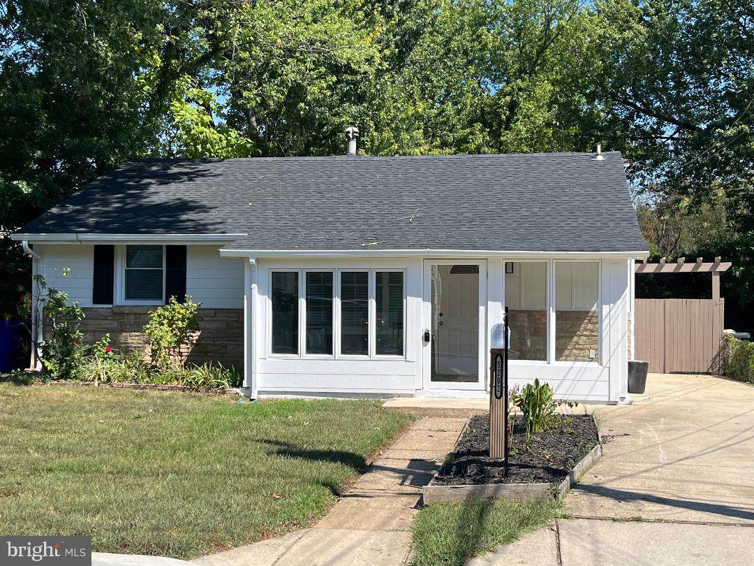 5202 Kenesaw Street - Photo 1