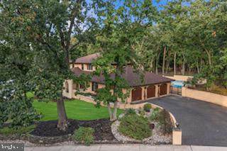 40 Chippenham Drive - Photo 1