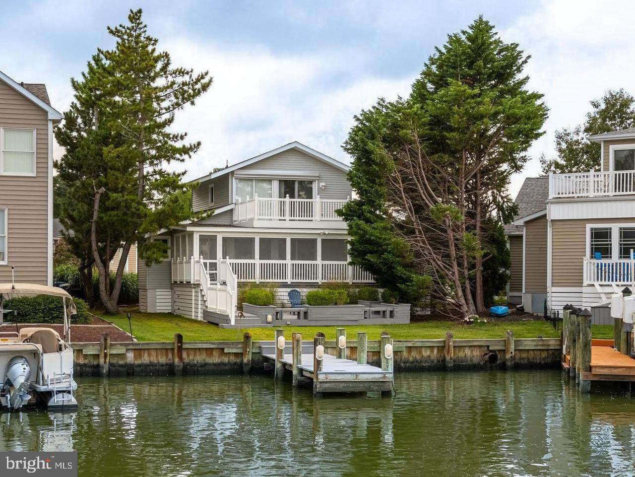 6 Harborview Drive - Photo 1