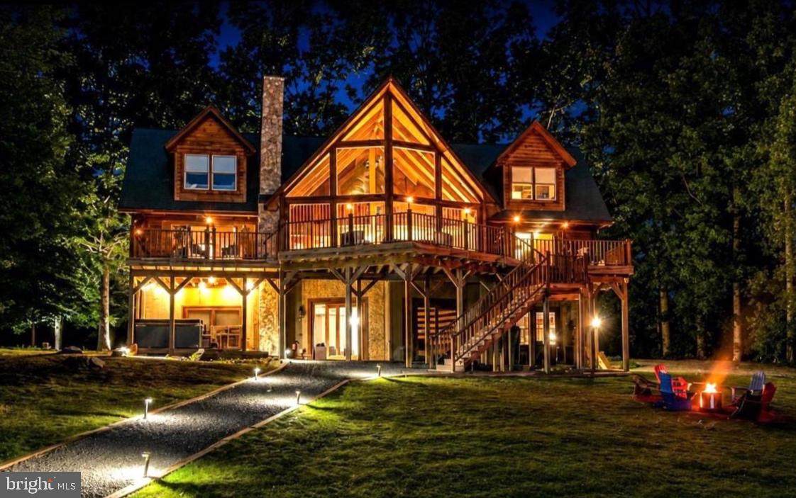 https://bt-photos.global.ssl.fastly.net/brightmls/orig_boomver_3_805332164056-2.jpg