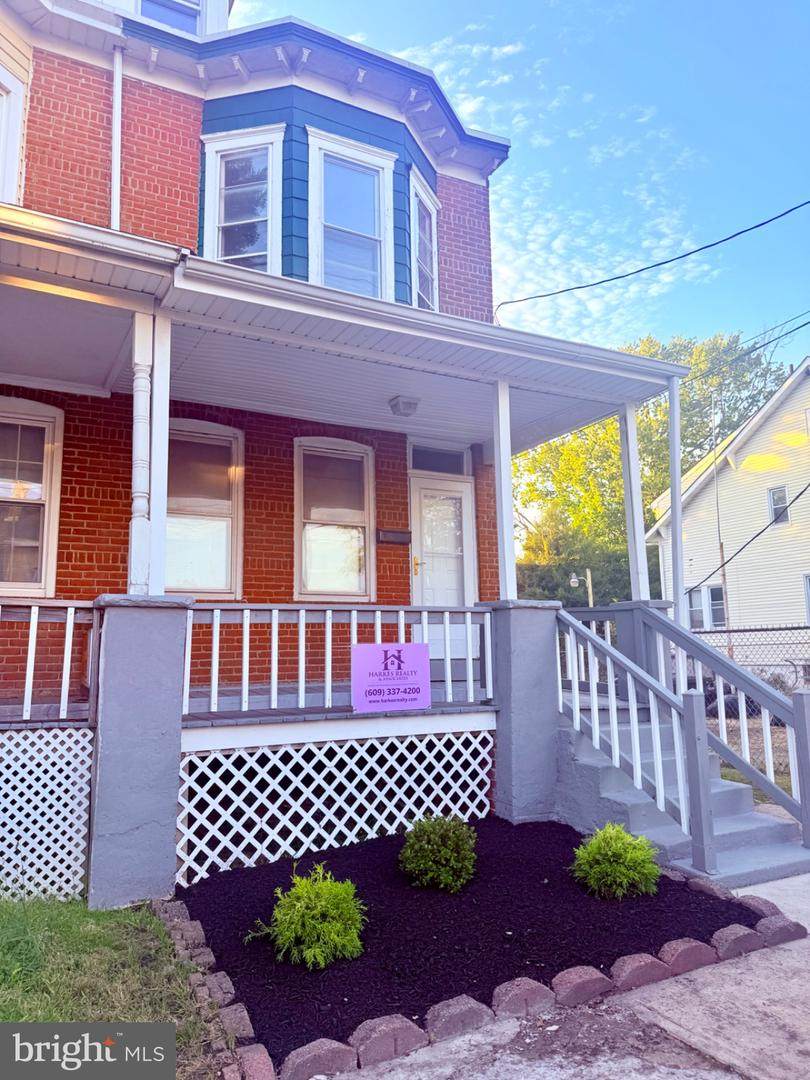31 Alden Ave Avenue - Photo 1