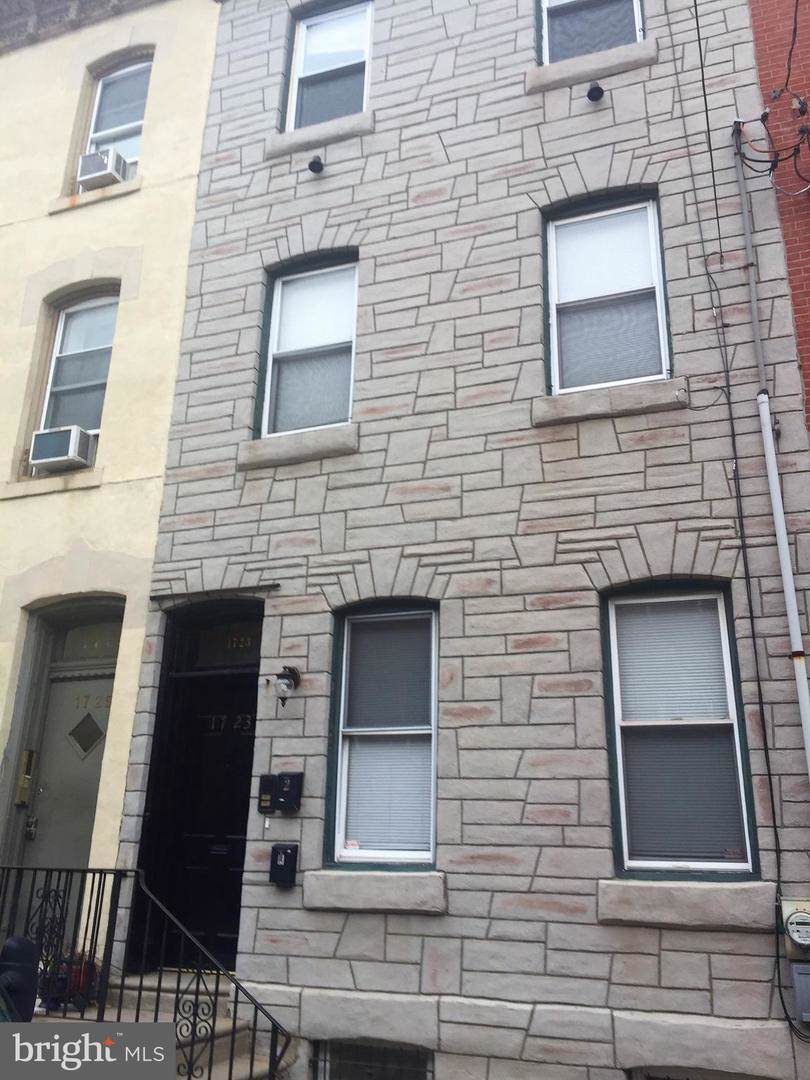 1723 Bainbridge Street - Photo 1