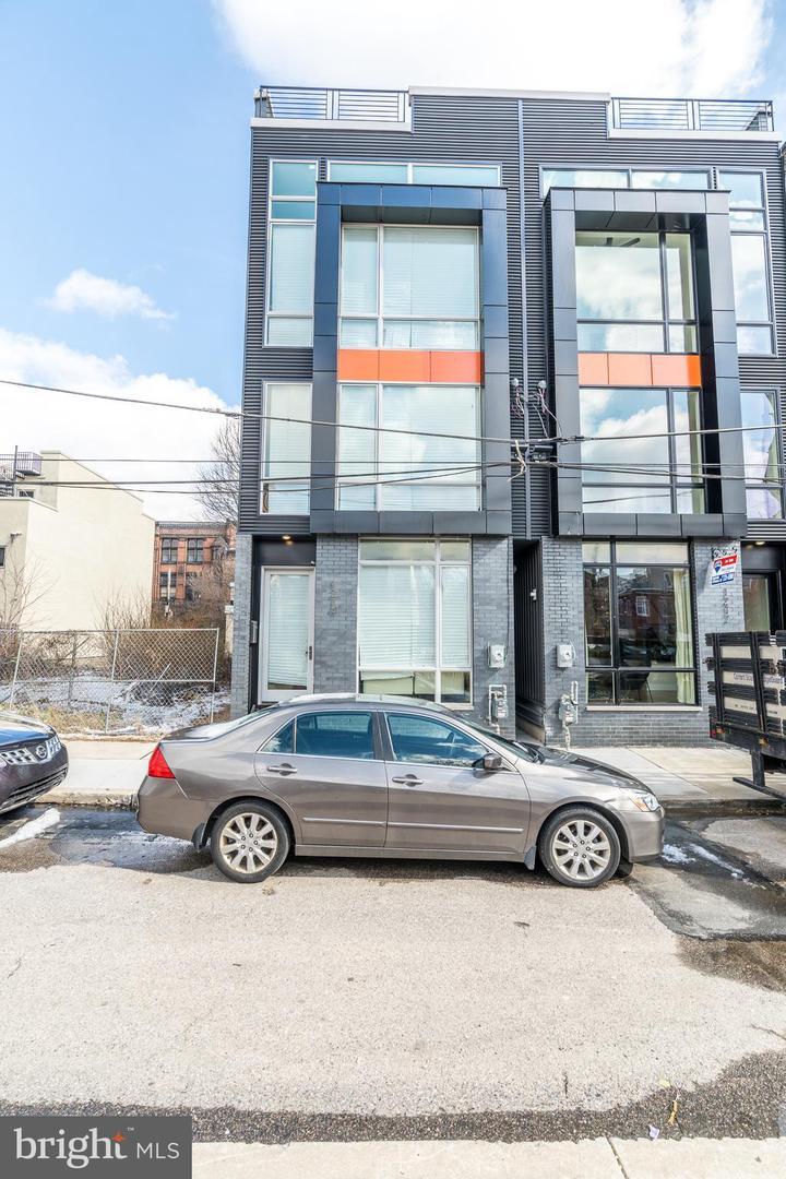1217 Leithgow Street - Photo 1