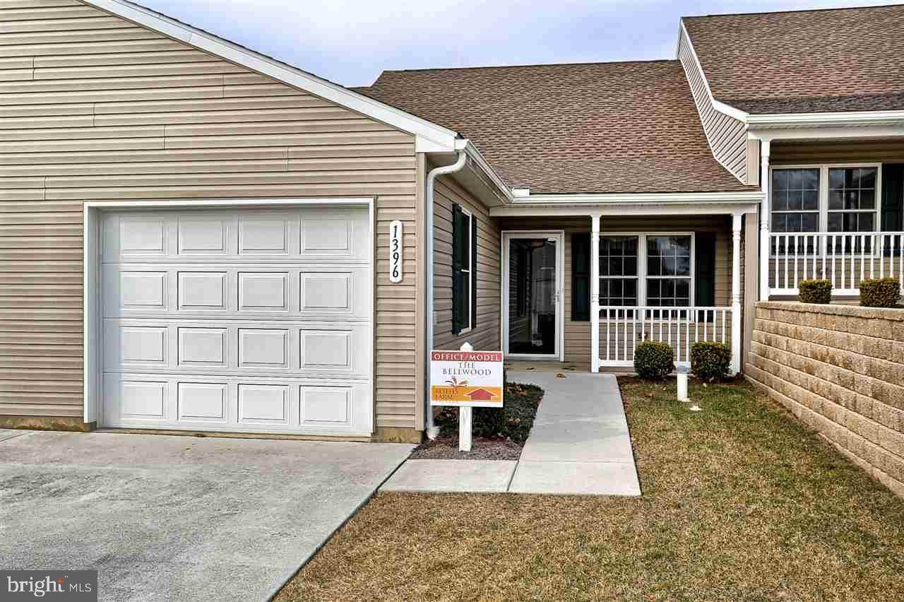 1371 Pleasant View Drive - Photo 1