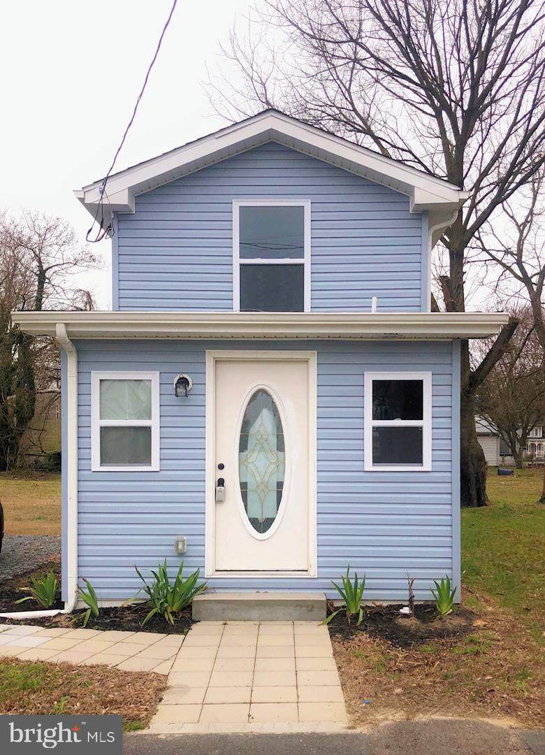809 Lincoln Street - Photo 1