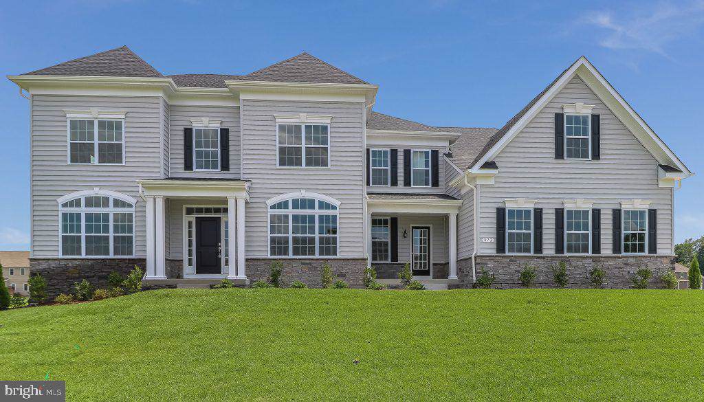 872 Estates Drive - Photo 1