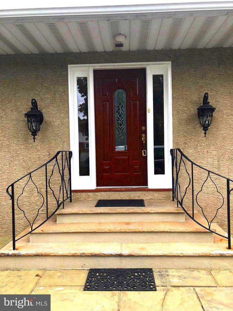 279 Overbrook Drive - Photo 1