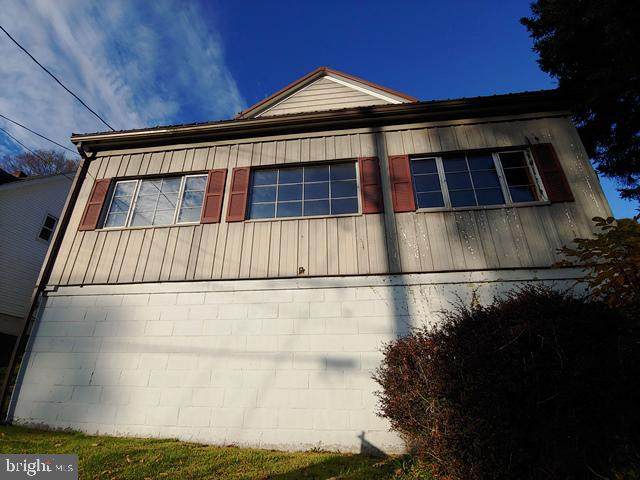 260 Wood Street - Photo 1