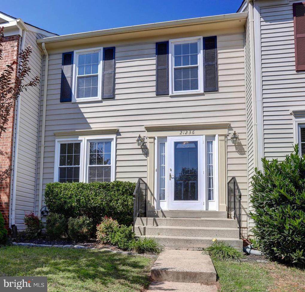 21236 Hedgerow Terrace - Photo 1