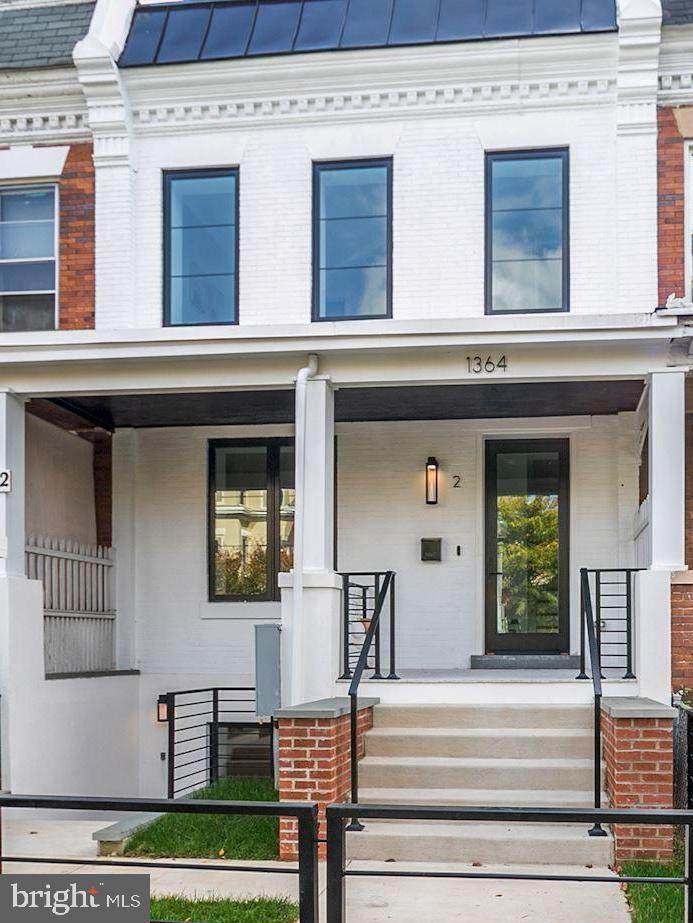 1364 Newton Street - Photo 1