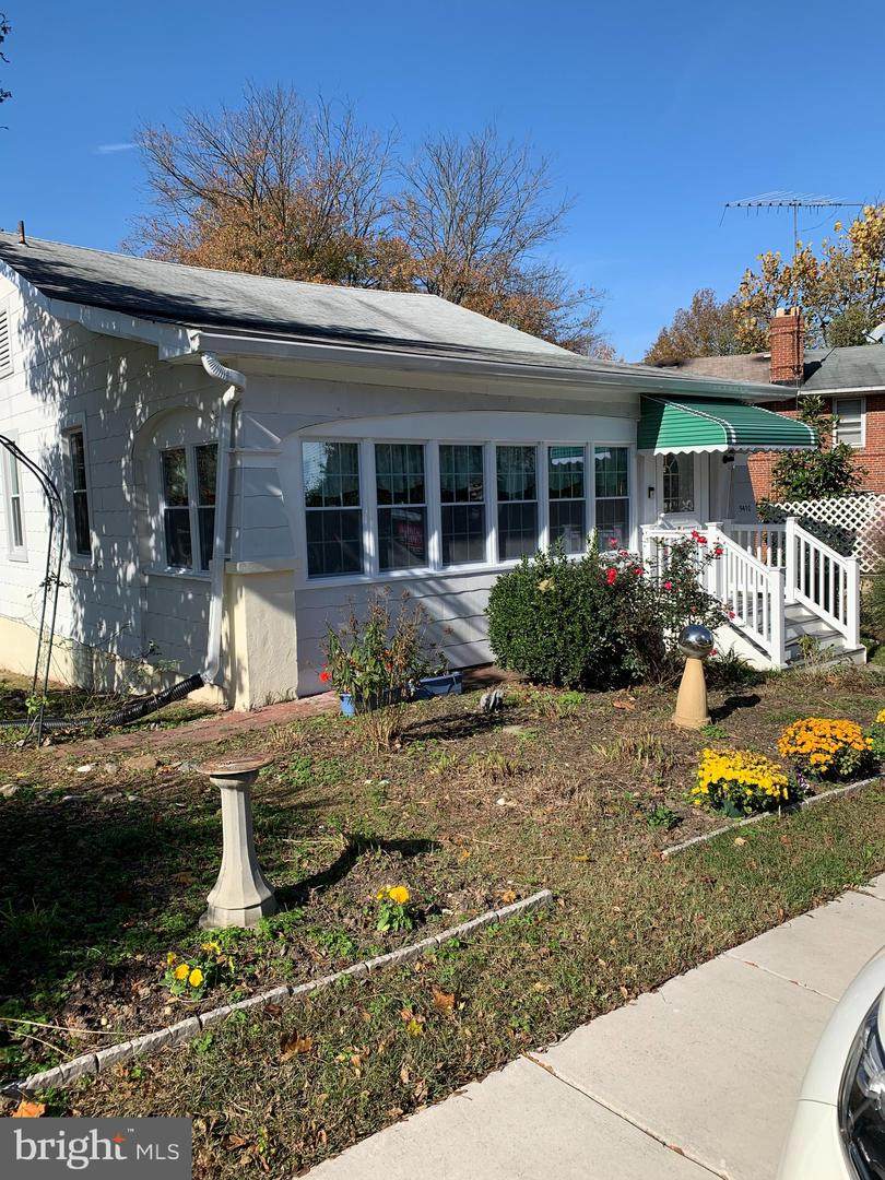5410 Grindon Avenue - Photo 1