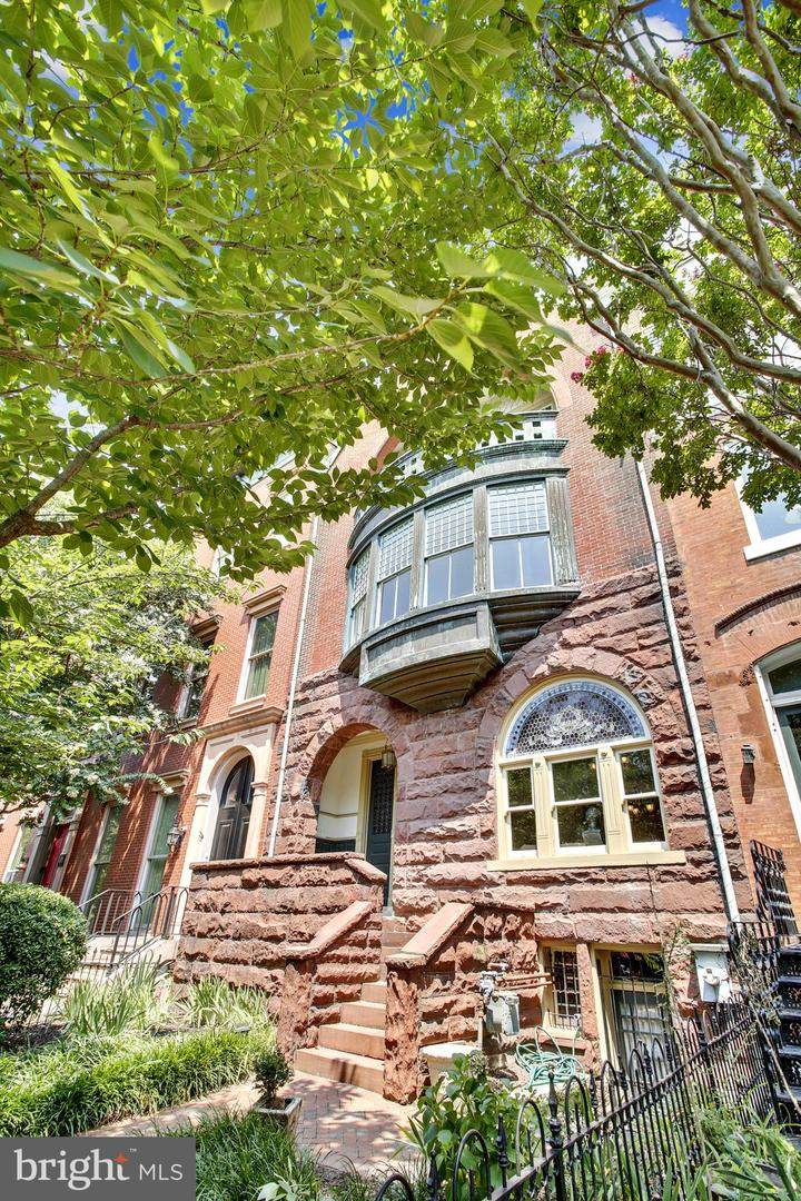 506 Capitol Street - Photo 1
