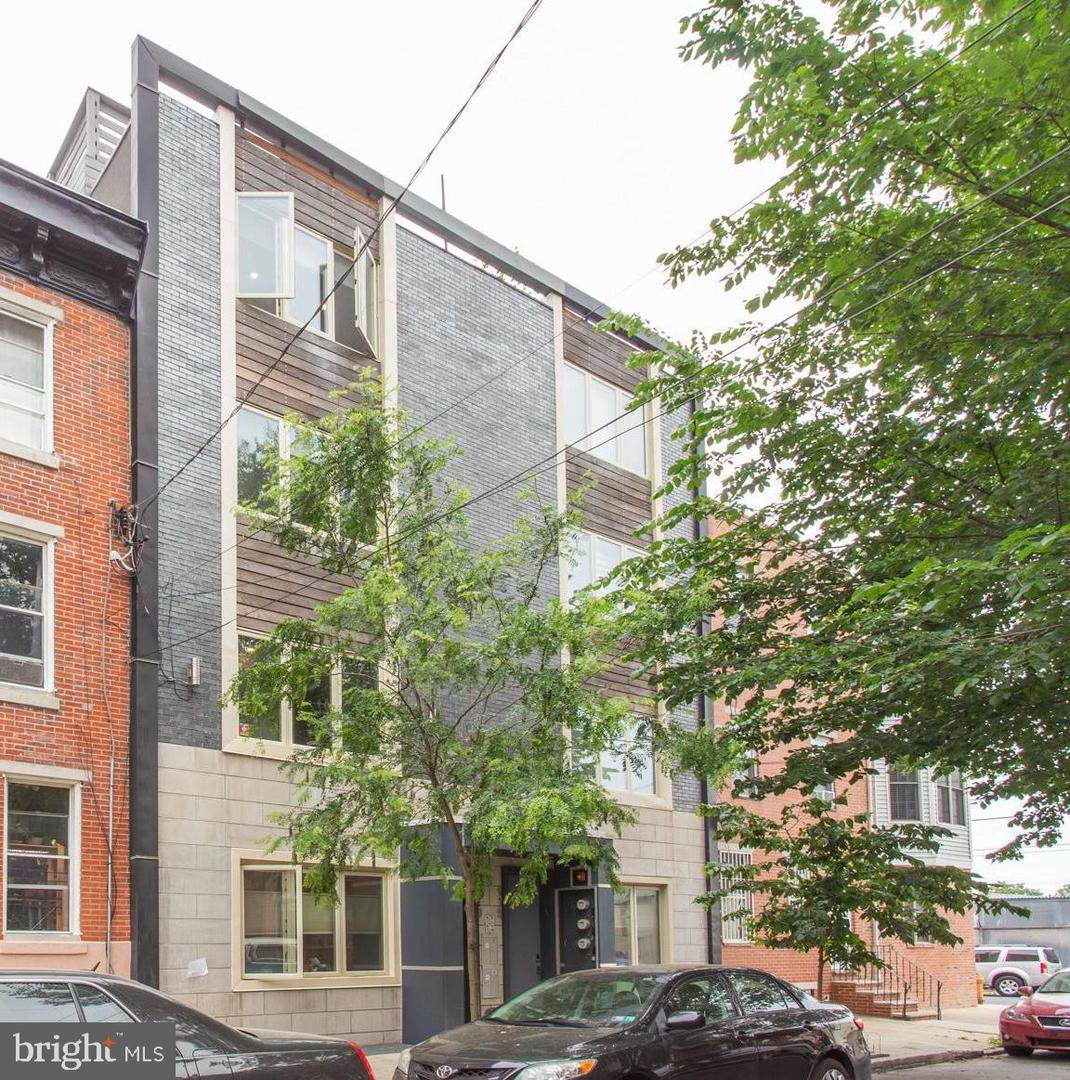 913 16TH Street - Photo 1