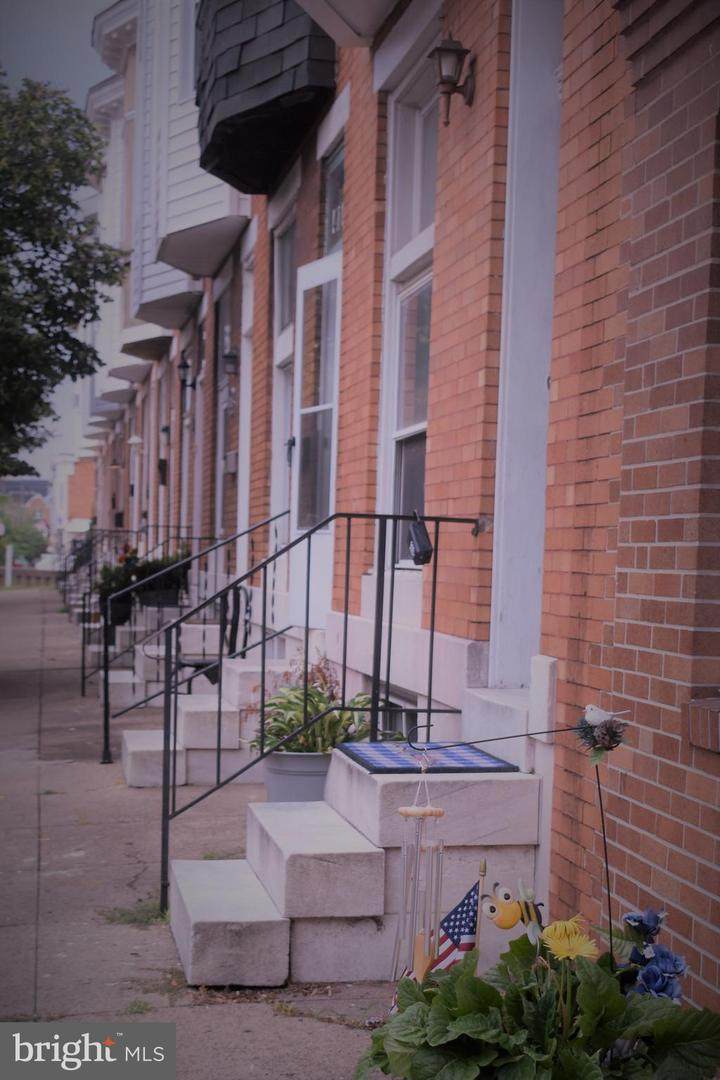 402 Lehigh Street - Photo 1