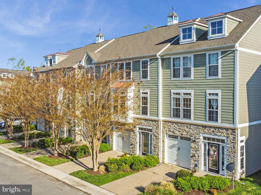 403 Monroe Point Drive - Photo 1