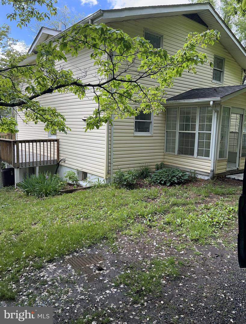53 Robin Lane - Photo 1