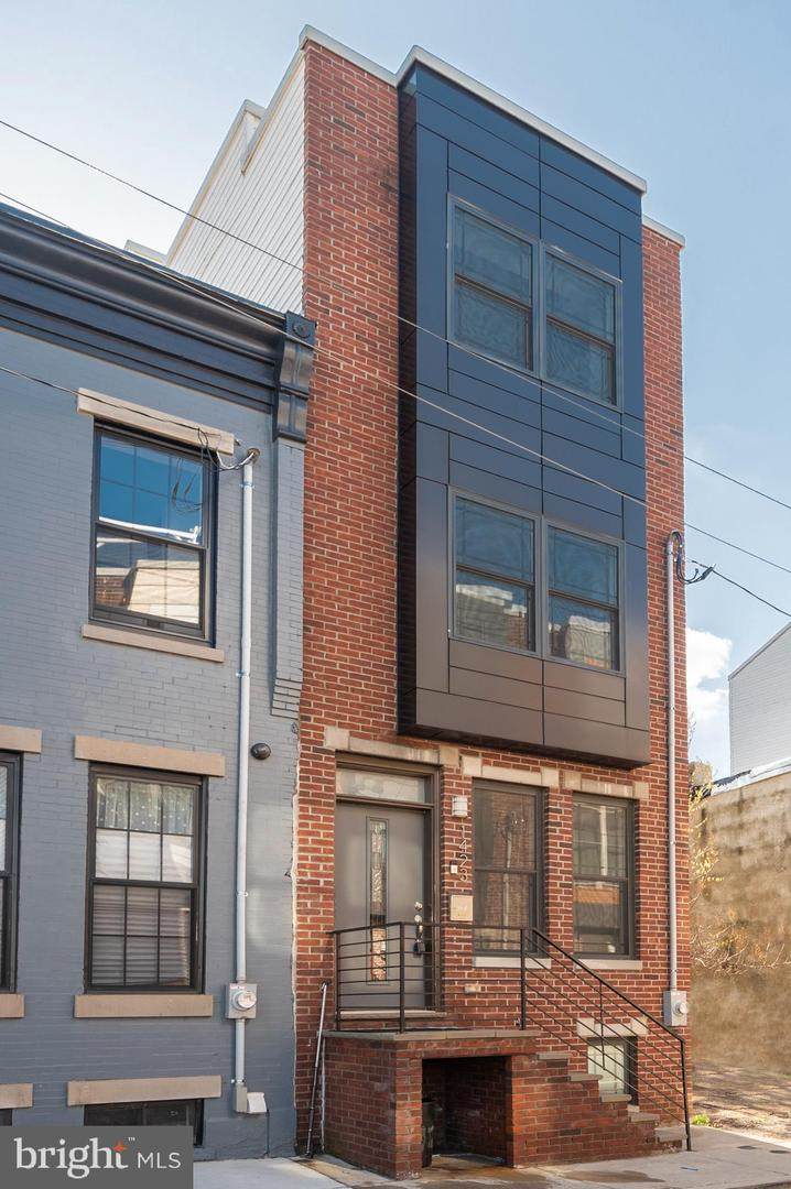 1423 Myrtlewood Street - Photo 1