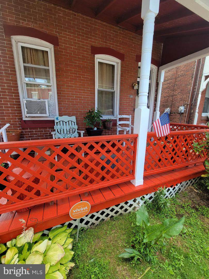 1652 Wakeling Street - Photo 1