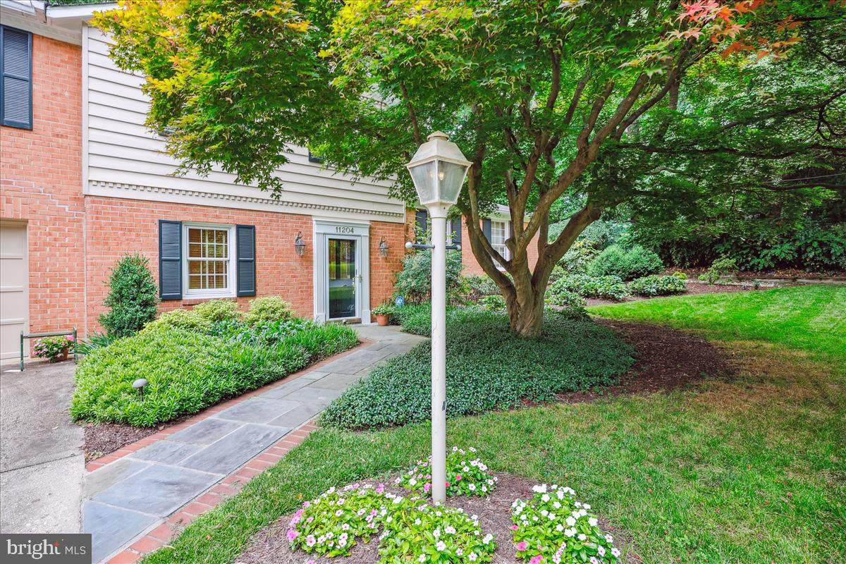 11204 Marcliff Road - Photo 1