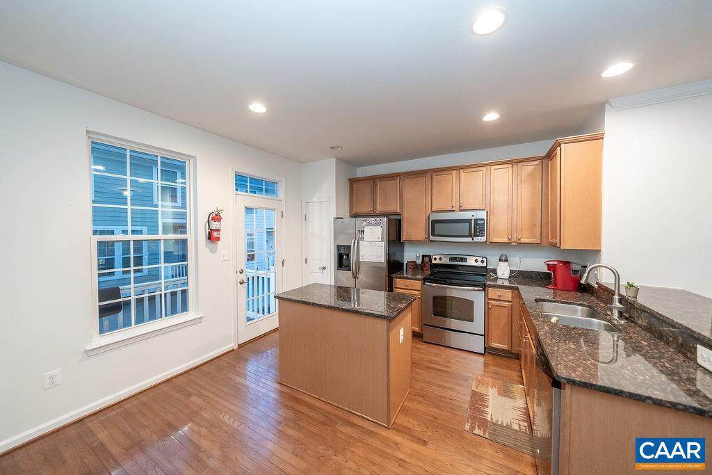 160 Pioneer Ln - Photo 1