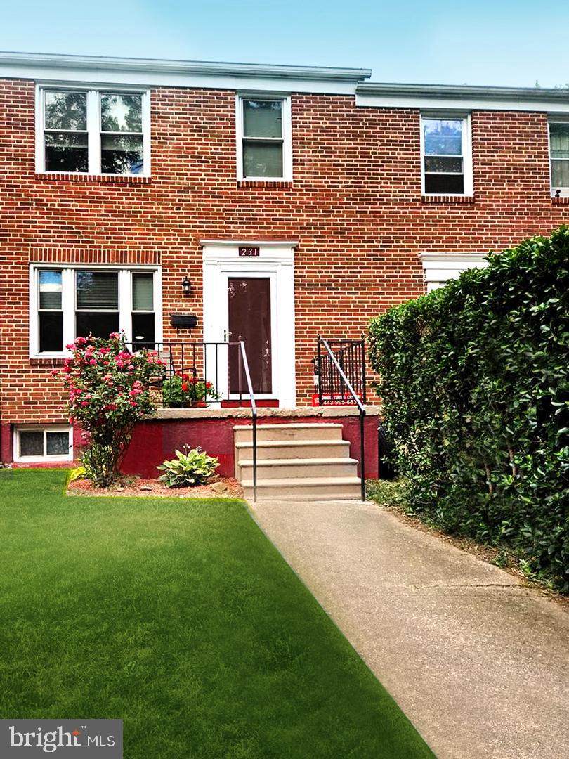 231 Medwick Garth - Photo 1