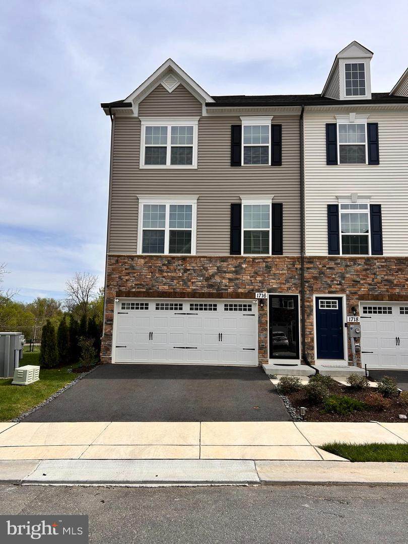 1716 Atlas Drive - Photo 1